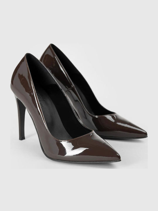 Pointed Patent Leather Heels in Brown
