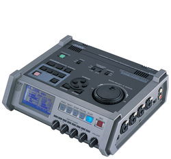 Roland (us) R-4 Multichannel Battery Powered/Electric Portable Audio Digital Recorder Phantom Power with Memory Card for 17 Hours Recording