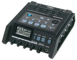 Roland R-44 Înregistrator Digital Multicanal Cu Baterie Și Curent