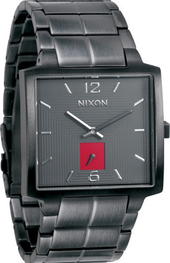 Nixon the shop district watch