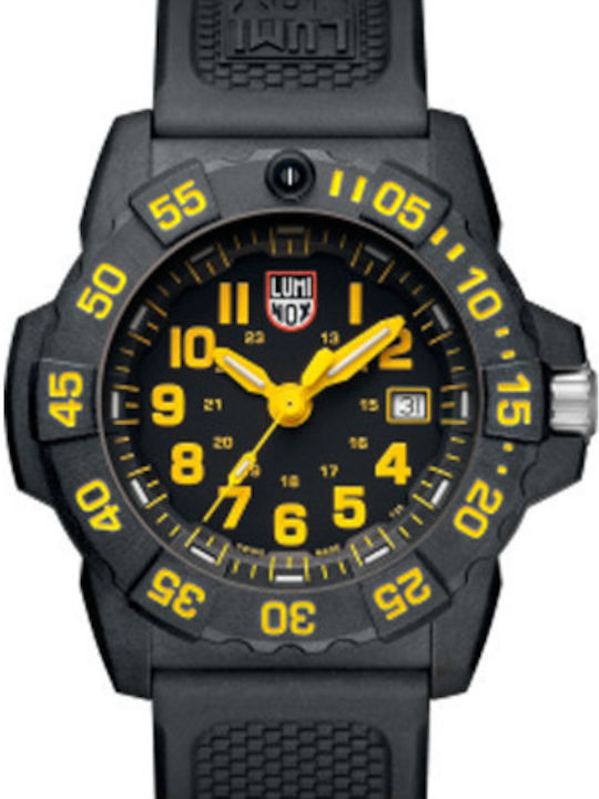 Luminox Men's Watch 45mm Battery with Black Rub...