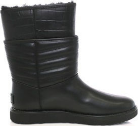 ugg aviva black