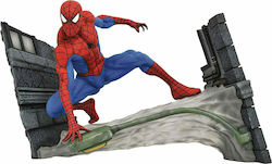 Diamond Select Toys Marvel: Spiderman Webbing Figurină de înălțime 18buc