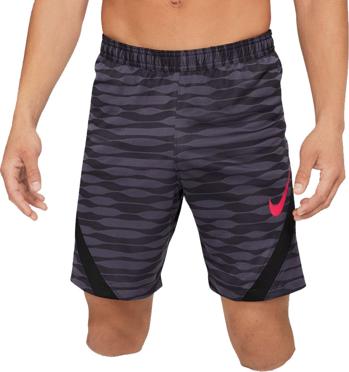 nike short strike