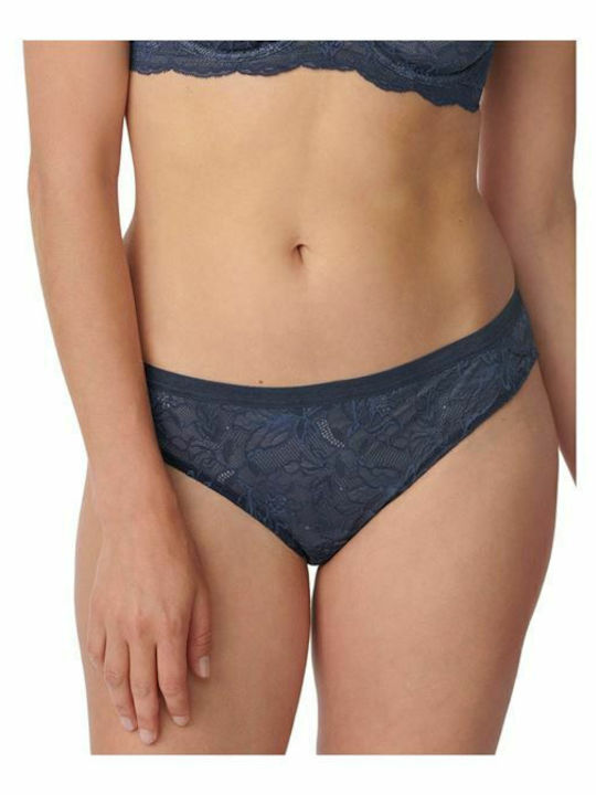 Triumph Amourette Charm Дамско Бразилско с дант...