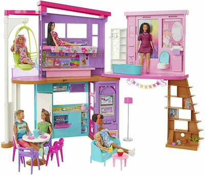 Barbie Vacation House Plastic Dollhouse