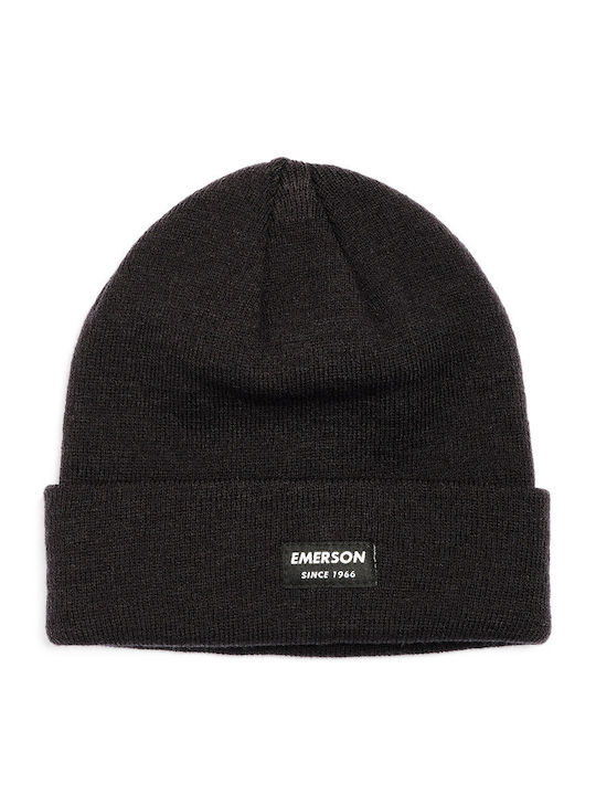 222.EU03.19 Beanie Unisex Beanie Knitted in Black color