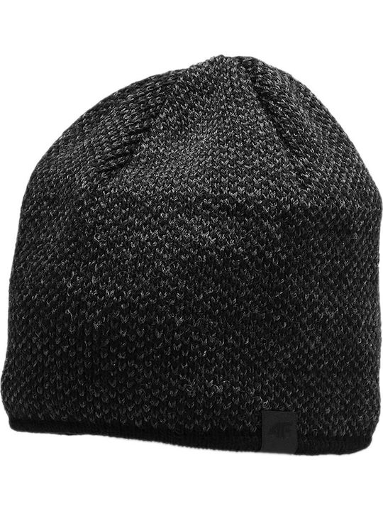 Beanie Beanie Knitted in Black color
