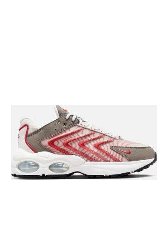 Air Max TW Sneakers Red Clay