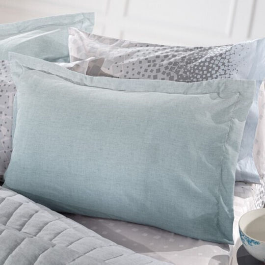 Guy Laroche Dotty Pillowcase Set Oxford Aqua 50x70cm.