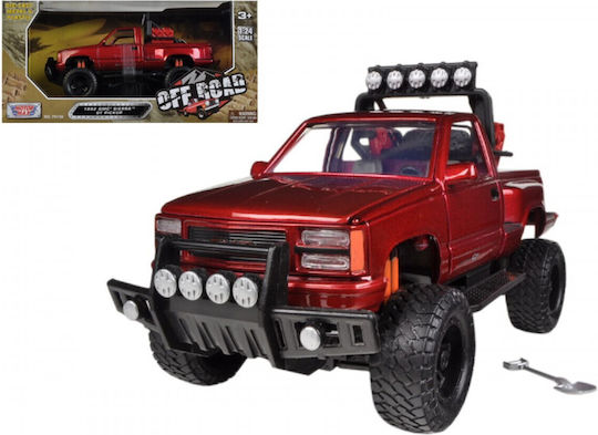 Motormax Modeling Figure Car Red in Scale 1:24
