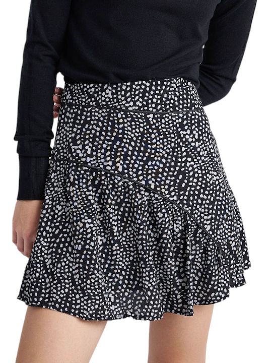 Attrattivo Skirt in Black color