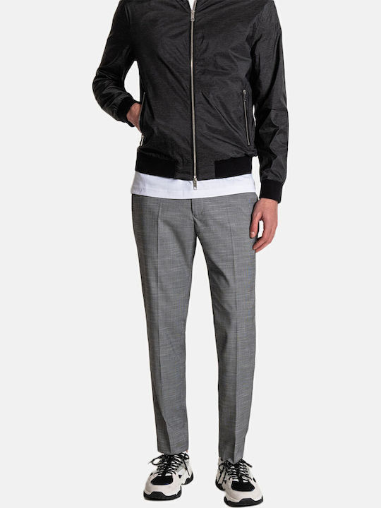 Trousers in Slim Fit Gray