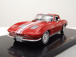 Ixo Models Chevrolet Corvette (C2) Stingray, red/white Modeling Figure in Scale 1:43