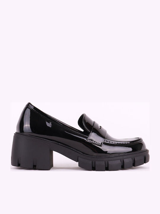 Patent Leather Women's Moccasins in Black Color