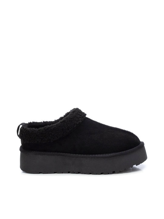 Xti Closed Women's Slippers in Black color