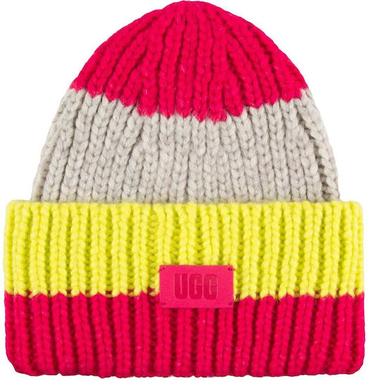 Beanie Unisex Beanie in Fuchsia color