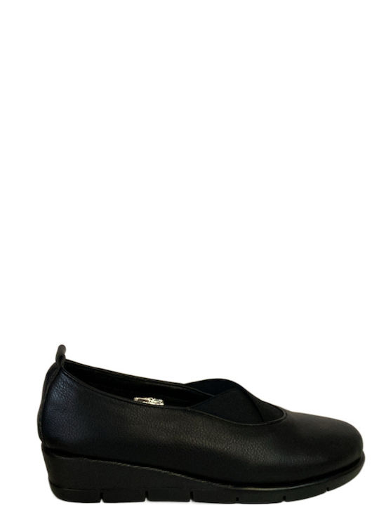 Women's Moccasins in Black Color