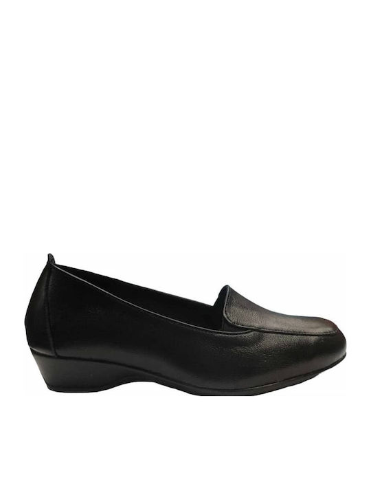 Leather Women's Moccasins in Black Color