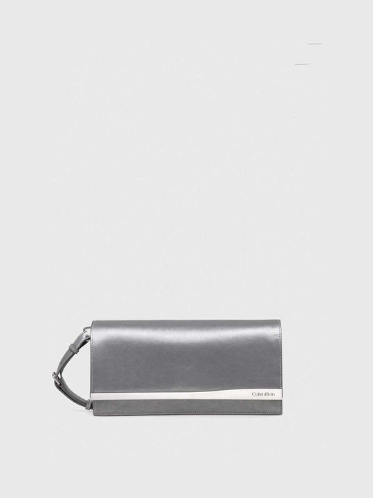 Calvin Klein Clutch Tasche Silberfarbe K60k611309