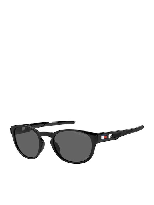 Tommy Hilfiger Men's Sunglasses with Black Plas...