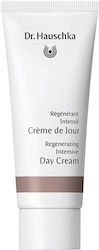 Dr. Hauschka Regenerating Ενυδατική Κρέμα Ημέρας 40ml