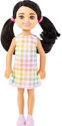 Barbie Chelsea Κοριτσάκι με μαύρα μαλλιά και Καρό Φόρεμα Chelsea για 3+ Ετών