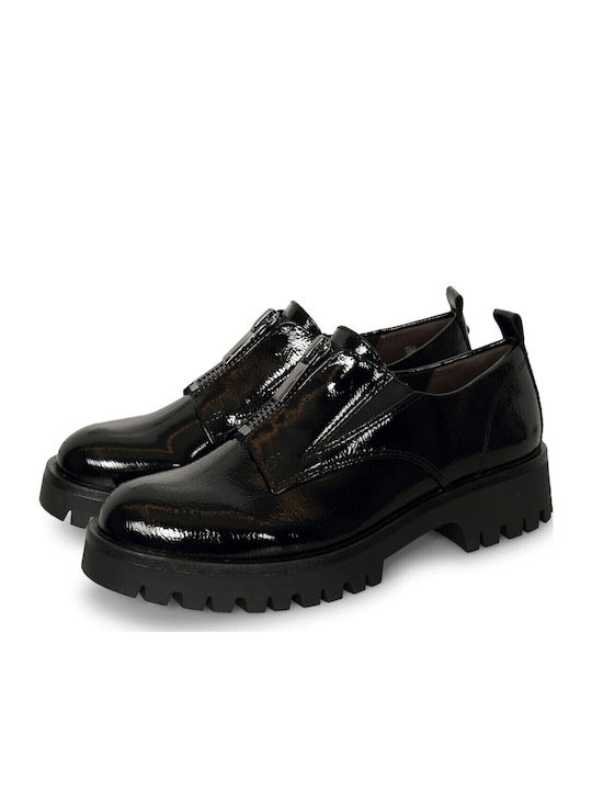 Tamaris Patent Leather Women's Loafers in Black Color