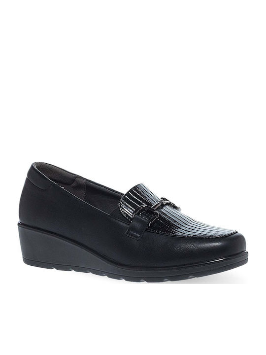 Women's Moccasins in Black Color