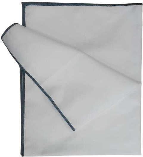 Towel in White Color 50x64cm