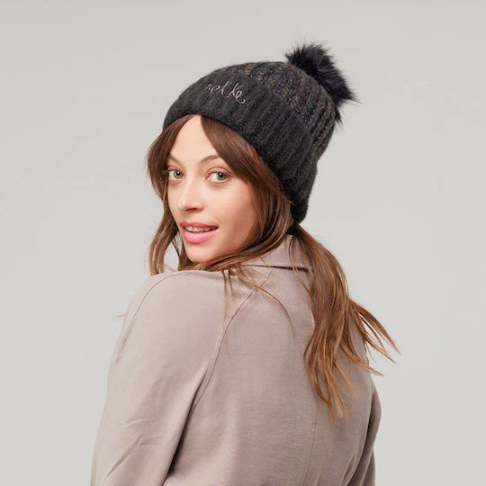 Beanie Beanie Knitted in Black color