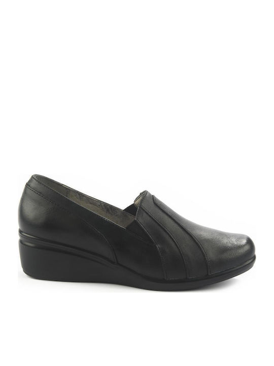 Leather Women's Moccasins in Black Color