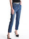 Damenjeans in Gerader Linie