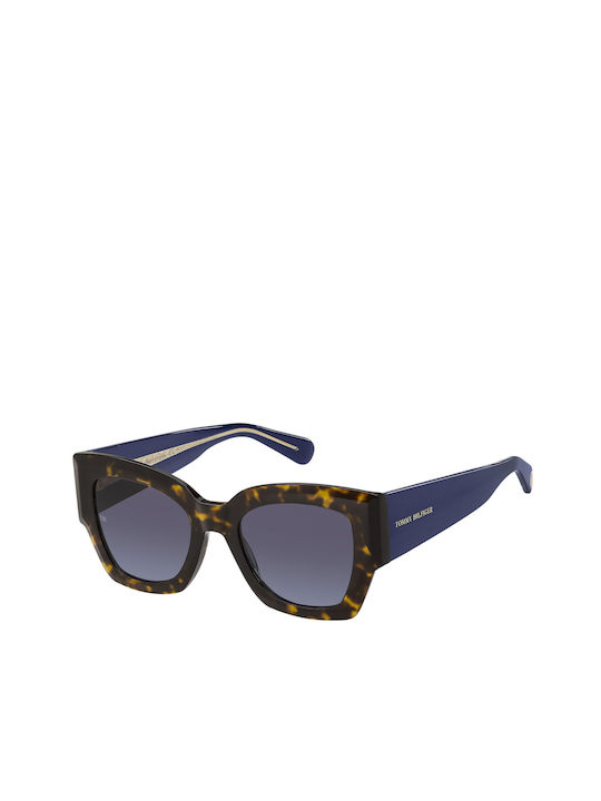 Tommy Hilfiger Women's Sunglasses with Brown Ta...