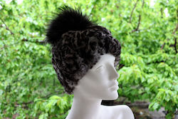 Pom Pom Beanie Unisex Beanie Gestrickt in Braun Farbe