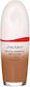 Лек озаряващ фон дьо тен SPF 30 Shiseido Revitalessence Skin Glow нюанс Cedar обем 30 мл