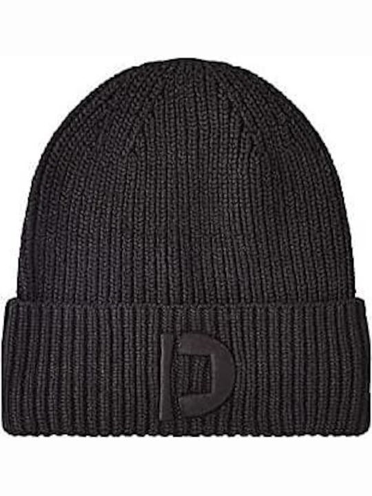 Beanie Beanie Knitted in Black color