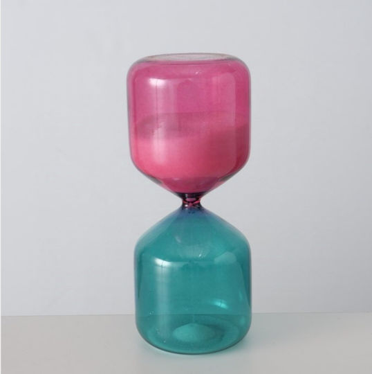 Clepsidră decorativă din sticlă lucrată manual 20 cm Fuchsia Turcoaz Clepsidră decorativă din sticlă lucrată manual 20 cm Fuchsia Turcoaz