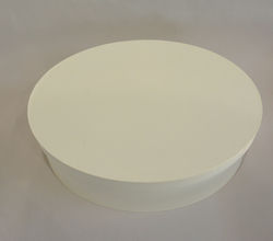 Taufkleiderkisten 53x40x17 Oval Beige