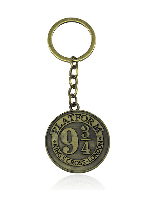 Μεταλλικό Μπρελόκ Χάρυ Πότερ Πλατφόρμα 9 3/4 Harry Potter Keychain Platform 9 & 3/4 Χρυσή Απόχρωση Μεταλλικό Μπρελόκ Χάρυ Πότερ Πλατφόρμα 9 3/4 Harry Potter Keychain Platform 9 & 3/4 Χρυσή Απόχρωση
