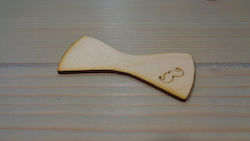 Holz-Papillon Mit Schnurrbart-Design