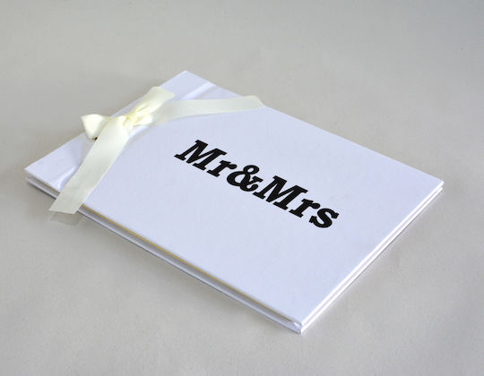 Книга за сватбени пожелания 29х21см Mr & Mrs Бяла панделка