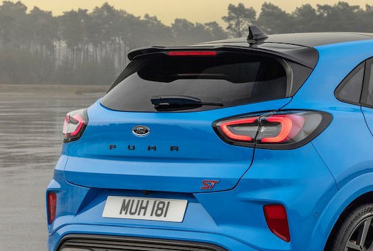 Ford Покривен спойлер Ford