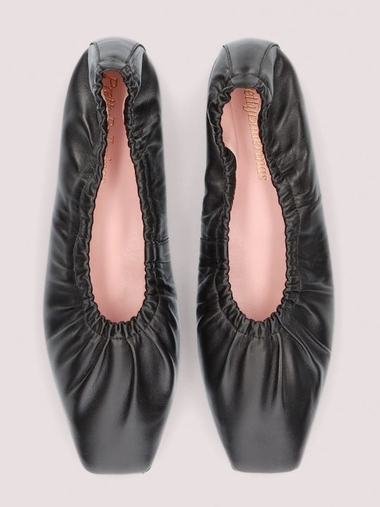 Pretty Ballerinas