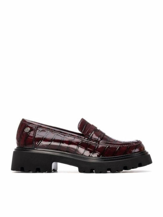Xti Women's Loafers in Burgundy Color