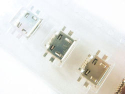 Nokia E52 Микро USB Конектор