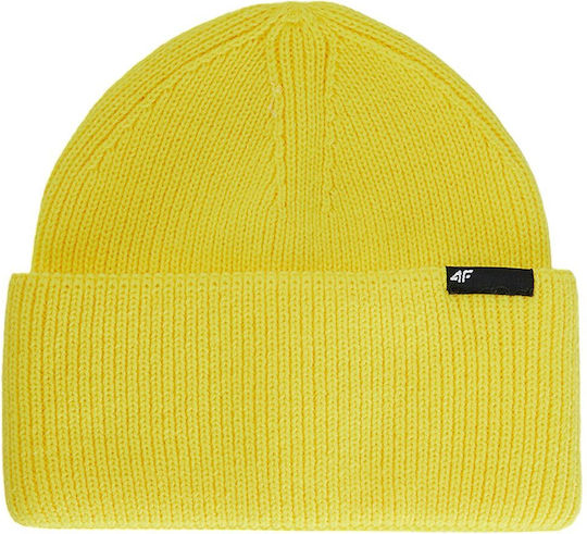 Beanie Beanie Knitted in Yellow color