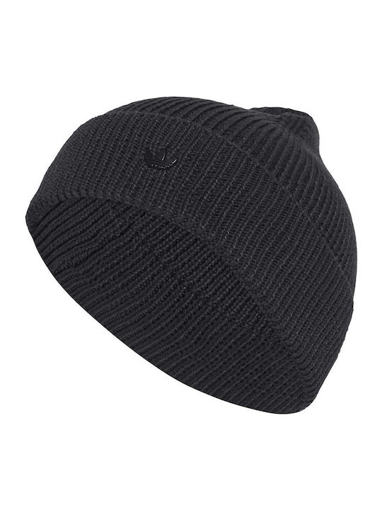 Beanie Beanie Knitted in Black color