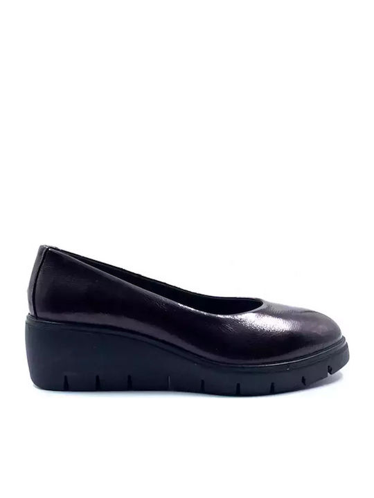 Anatomic Women's Closed Toe Platforms Burgundy