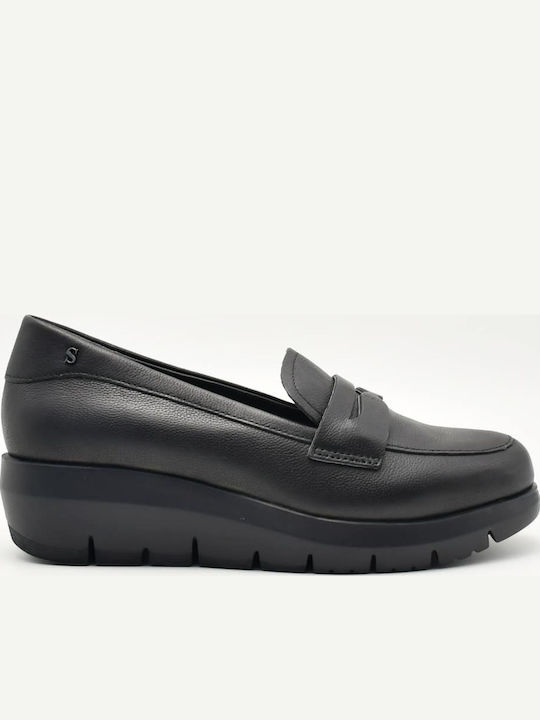 Leather Women's Loafers in Black Color
